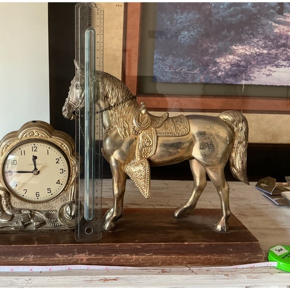 Vintage Collectible General Electric Mid Century Horse Clock Model AB-3F5A - Picture 3 of 10